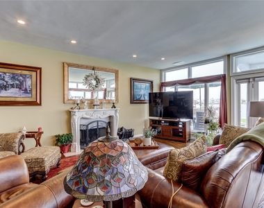 609 E Bay Drive - Photo Thumbnail 9