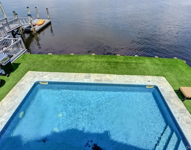 609 E Bay Drive - Photo Thumbnail 14