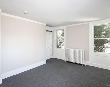 40 The Place - Photo Thumbnail 24
