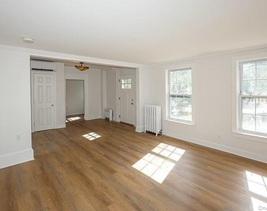 40 The Place - Photo Thumbnail 3