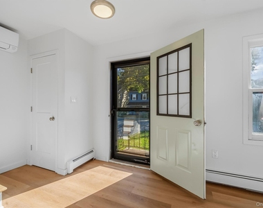 148 Charles Street - Photo Thumbnail 10