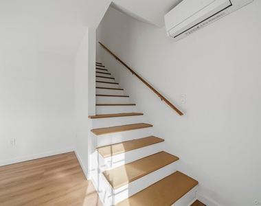 148 Charles Street - Photo Thumbnail 11