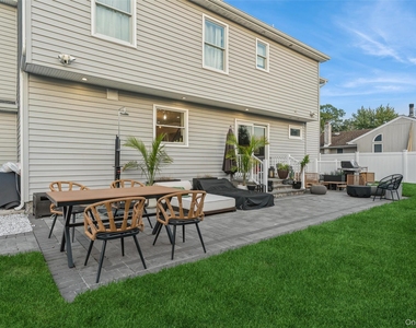 1402 Merrick Avenue - Photo Thumbnail 33