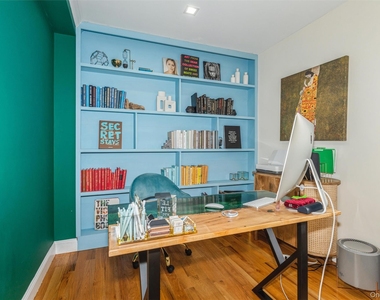 1402 Merrick Avenue - Photo Thumbnail 4