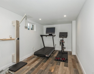 1402 Merrick Avenue - Photo Thumbnail 25