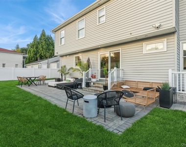 1402 Merrick Avenue - Photo Thumbnail 31