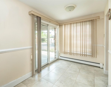 75 Frost Pond Road - Photo Thumbnail 2