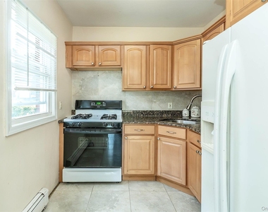 75 Frost Pond Road - Photo Thumbnail 3
