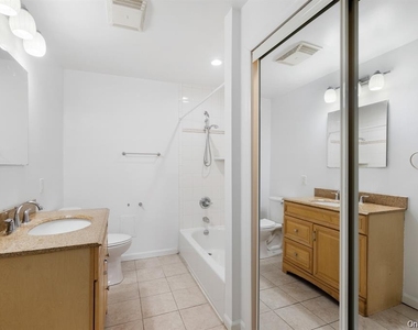 3 Charles Lane - Photo Thumbnail 15