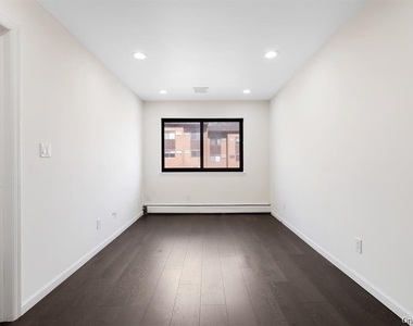 3 Charles Lane - Photo Thumbnail 7
