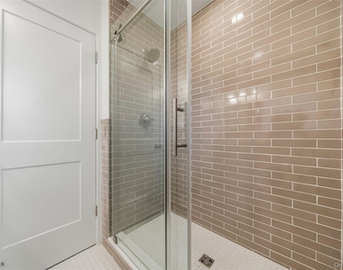 146 Charles Street - Photo Thumbnail 11