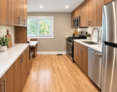 153 E Central Avenue - Photo Thumbnail 1