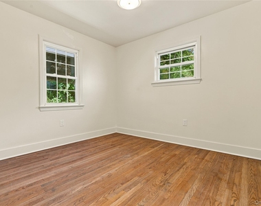 227 South Boulevard - Photo Thumbnail 7