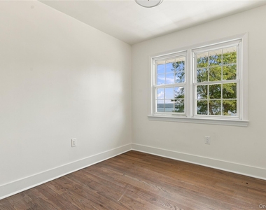 227 South Boulevard - Photo Thumbnail 7