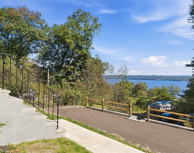227 South Boulevard - Photo Thumbnail 16