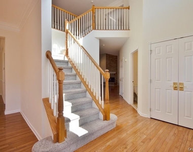 615 Creekside Lane - Photo Thumbnail 1