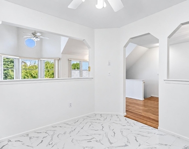 22 Ridgewood Drive - Photo Thumbnail 11