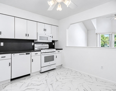 22 Ridgewood Drive - Photo Thumbnail 10