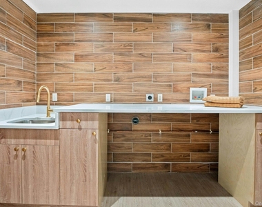 1707 Marie Lane - Photo Thumbnail 26