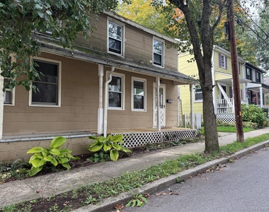 7 Division Street - Photo Thumbnail 1