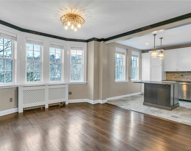 26 E Parkway - Photo Thumbnail 1