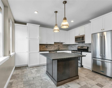 26 E Parkway - Photo Thumbnail 3