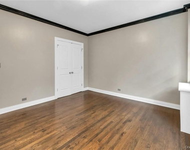 26 E Parkway - Photo Thumbnail 11