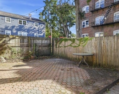 512 Sixth Avenue - Photo Thumbnail 15
