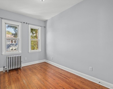 512 Sixth Avenue - Photo Thumbnail 13