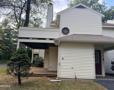212 Yorktown Drive - Photo Thumbnail 18