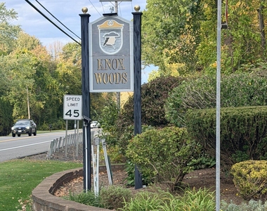 212 Yorktown Drive - Photo Thumbnail 17