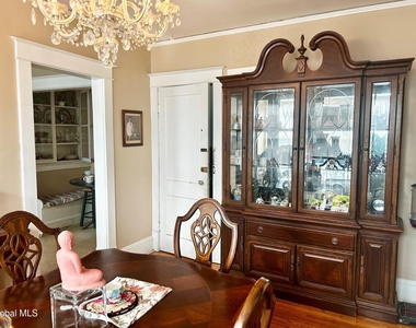 895 Park Avenue - Photo Thumbnail 24