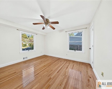 29 Windsor Drive - Photo Thumbnail 21