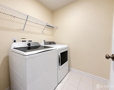 83 Depot Way - Photo Thumbnail 27