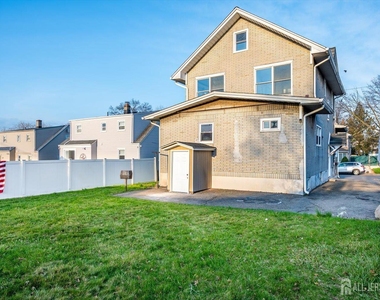 36 2nd Avenue - Photo Thumbnail 23