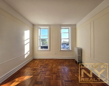 121-06 109th Avenue - Photo Thumbnail 5