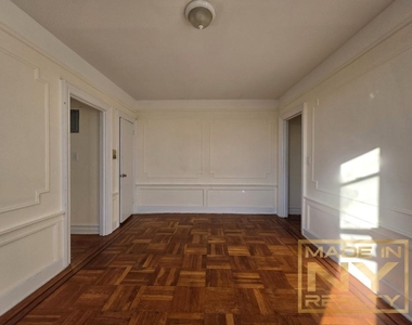 121-06 109th Avenue - Photo Thumbnail 3