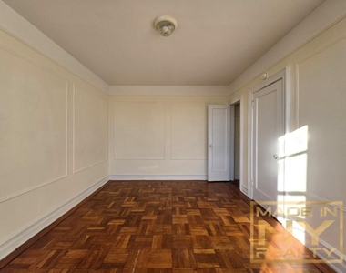 121-06 109th Avenue - Photo Thumbnail 6