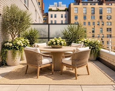 311 E 71st Street - Photo Thumbnail 7