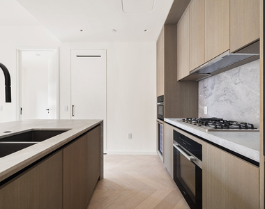 64 University Place - Photo Thumbnail 4