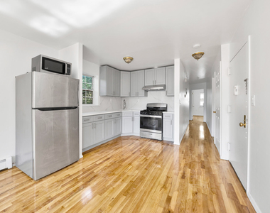 1 Monroe Street - Photo Thumbnail 3
