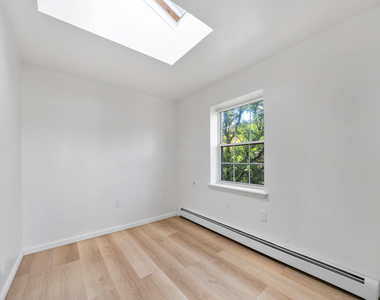 1 Monroe Street - Photo Thumbnail 4