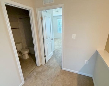 40 Anthem Street - Photo Thumbnail 6