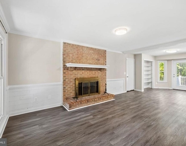 2320 Harpoon Drive - Photo Thumbnail 3