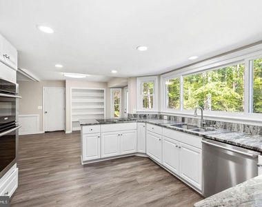 2320 Harpoon Drive - Photo Thumbnail 2