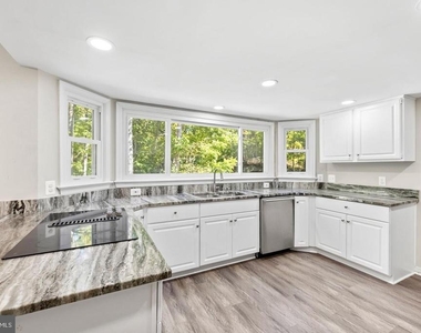 2320 Harpoon Drive - Photo Thumbnail 1