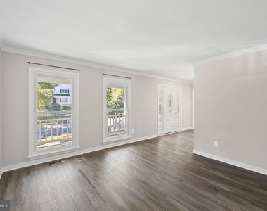 2320 Harpoon Drive - Photo Thumbnail 10
