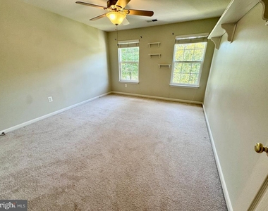70 Crestwood Lane - Photo Thumbnail 35