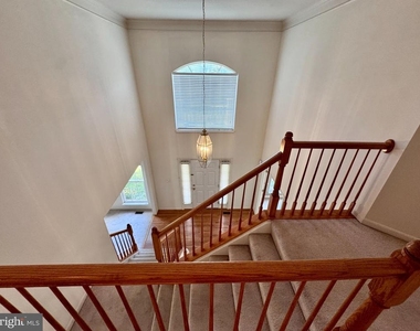 70 Crestwood Lane - Photo Thumbnail 31