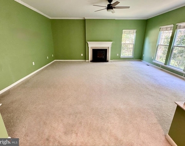 70 Crestwood Lane - Photo Thumbnail 16